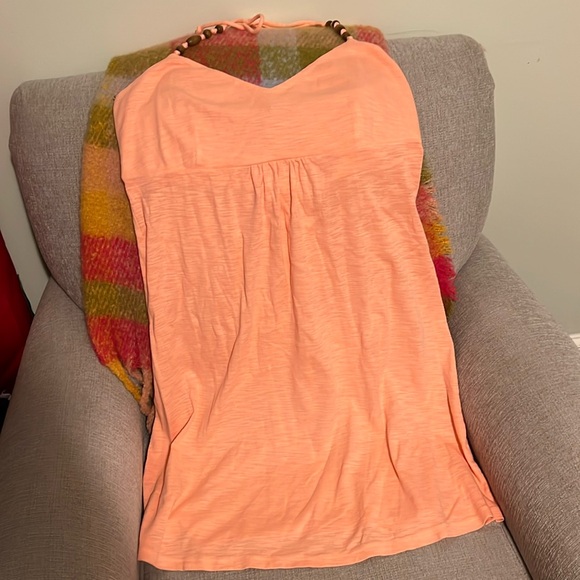 Tommy Bahama Dresses & Skirts - NWT Tommy Bahama Ashby Rib Halter Dress in pretty peach color!!!